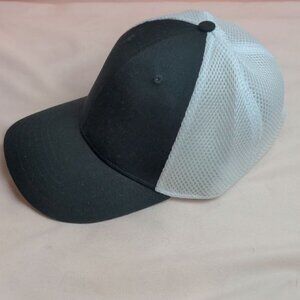 Outdoor Cap Black And White Trucker Cap